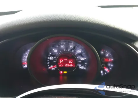 2014 Kia Soul z USA, uszkodzony, nr VIN KNDJN2A23E7068423